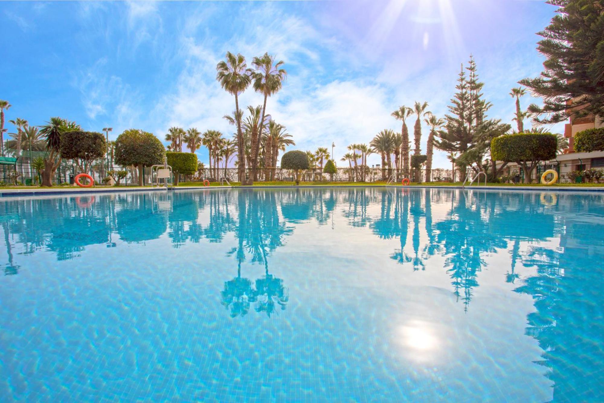 1003 - Seafront Apartment On El Paseo - Air Conditionning - Wi-Fi - Smart Tv 阿尔姆尼卡 外观 照片