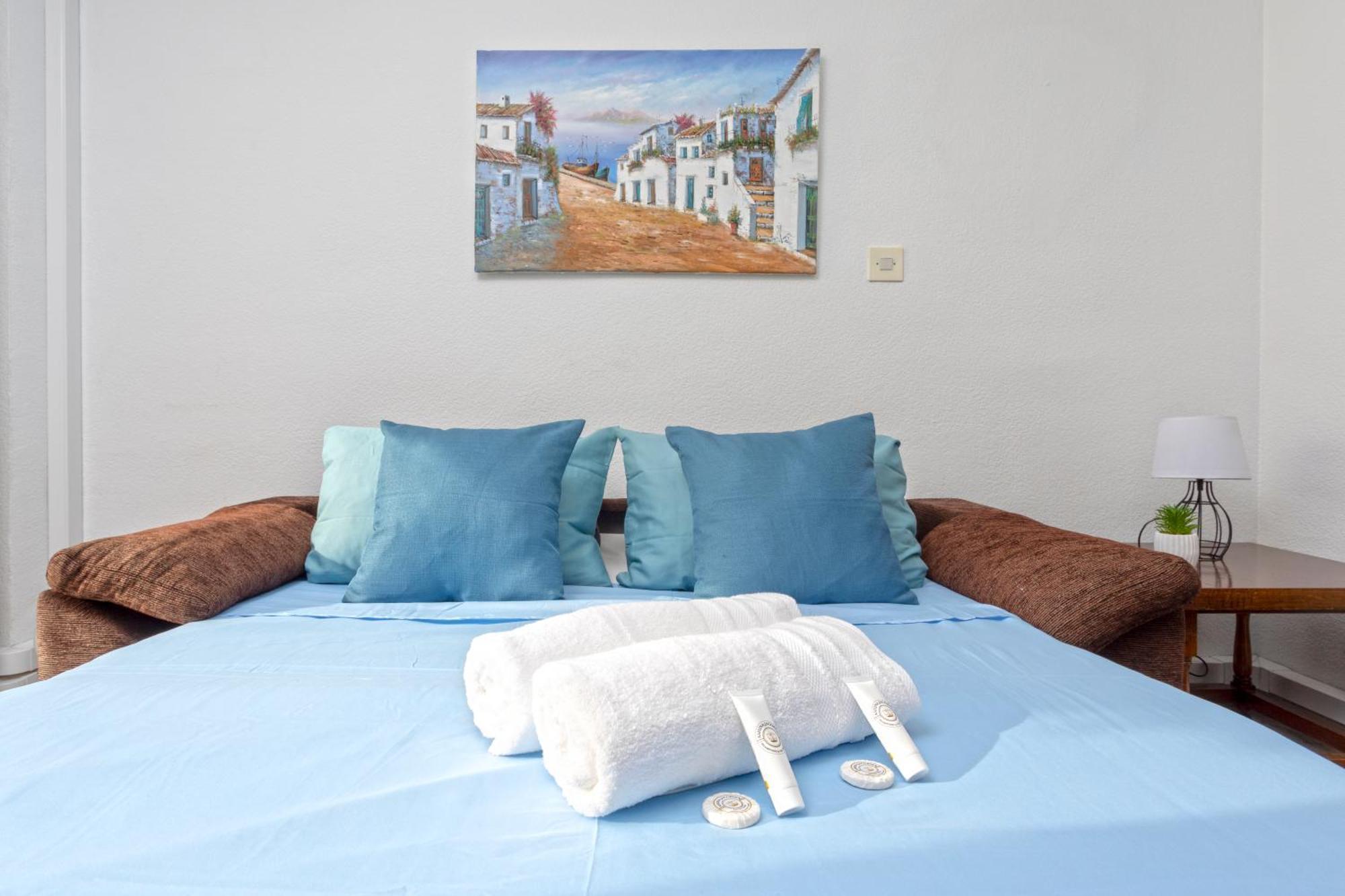 1003 - Seafront Apartment On El Paseo - Air Conditionning - Wi-Fi - Smart Tv 阿尔姆尼卡 外观 照片